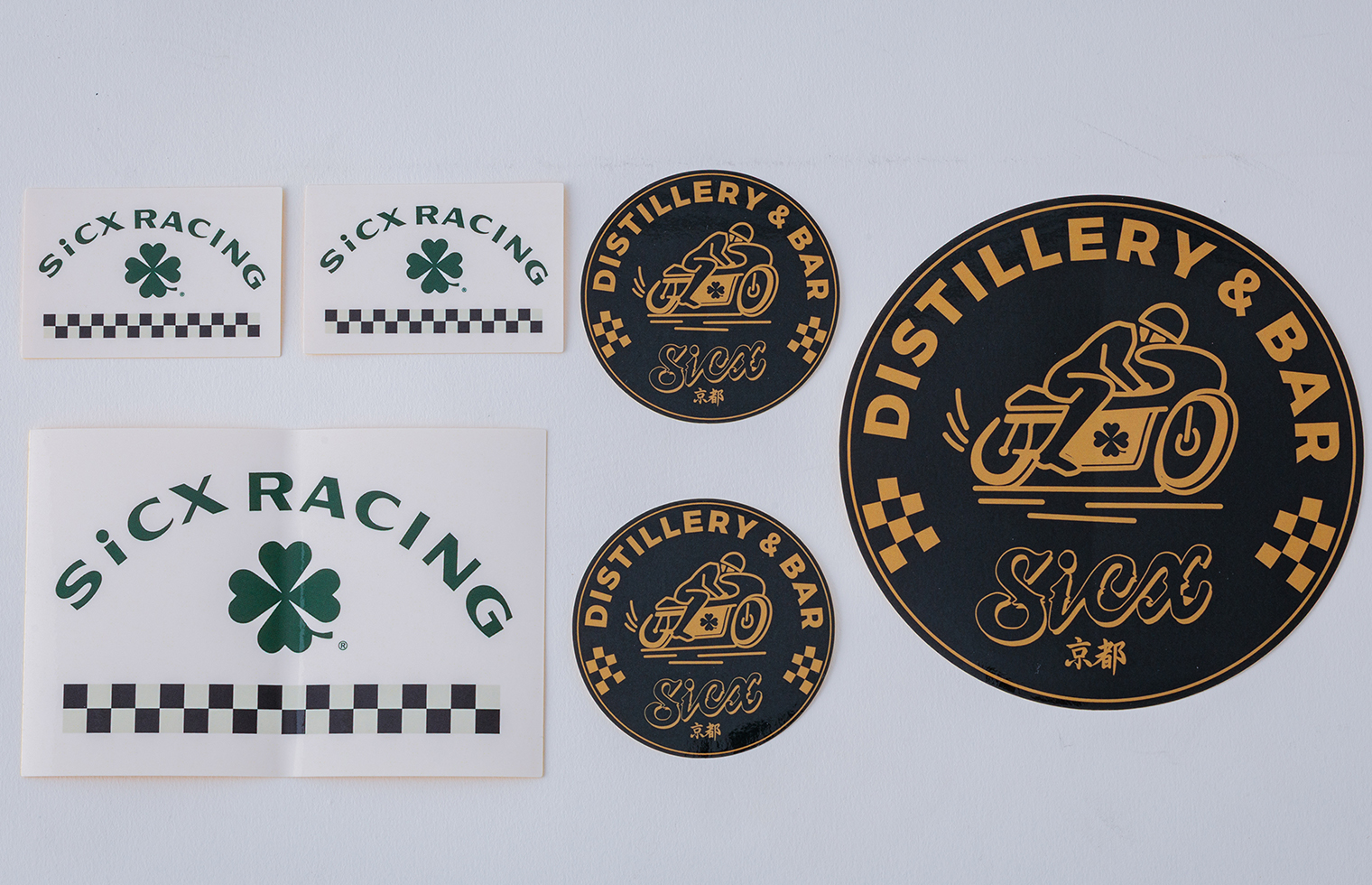 自由な形状でカットし小ロットでも高クオリティなオリジナルステッカー